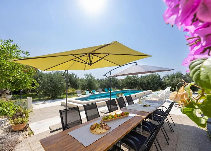 度假居 5 Bedroom Cozy In Kastel Sucurac Kaštela